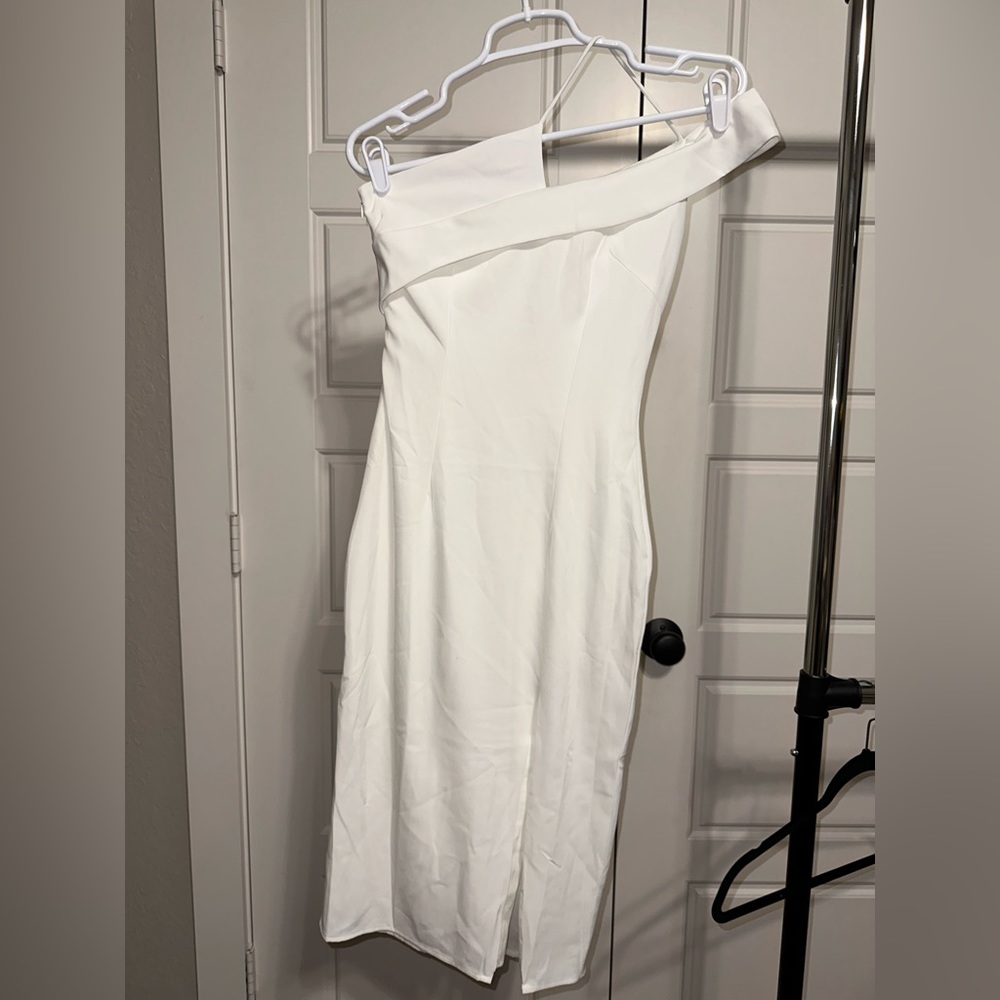 Superdown Jillian Asymetric midi dress